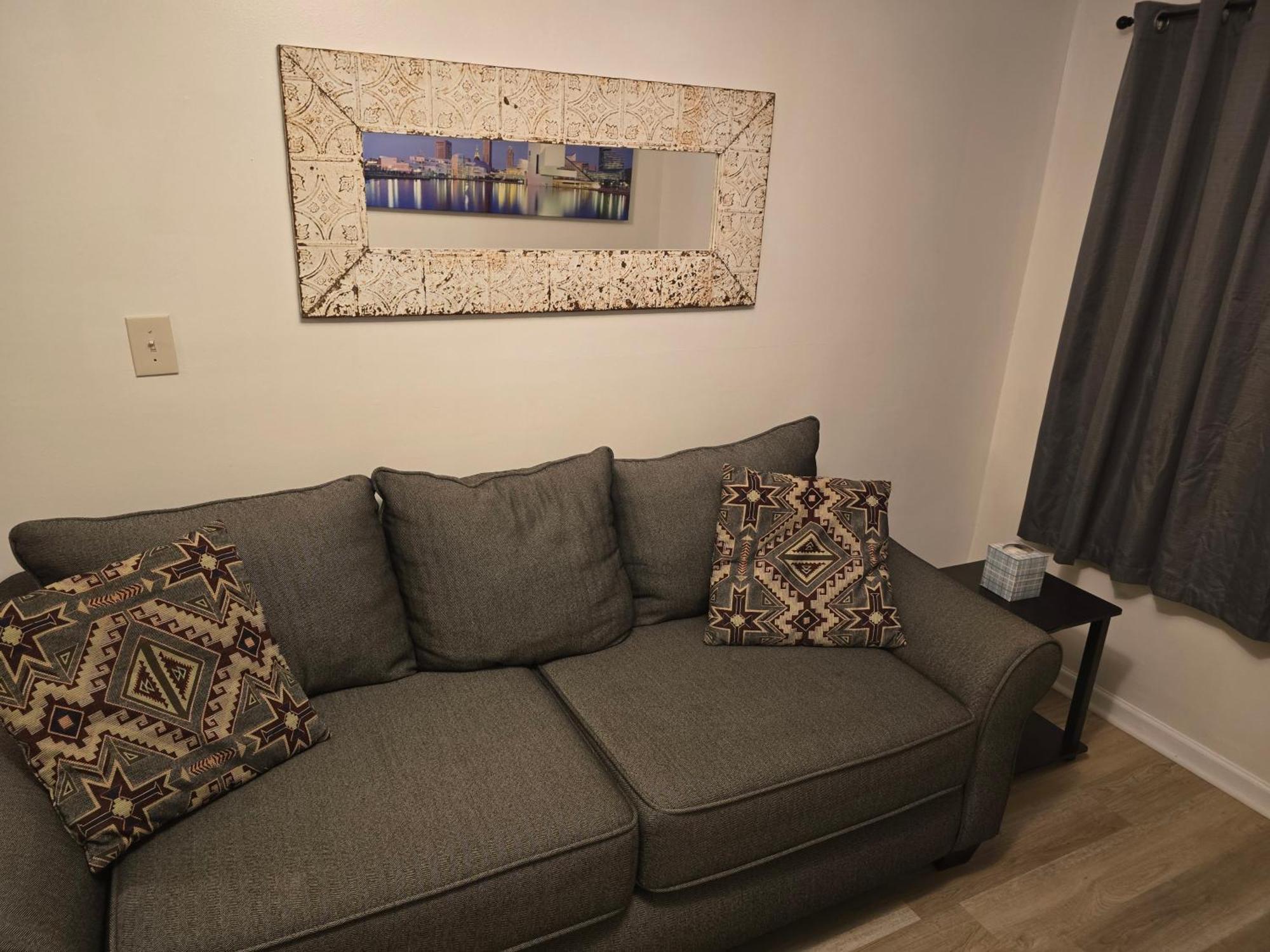 Appartamento Unit 2 At Oilgate At Oakdale Akron Esterno foto